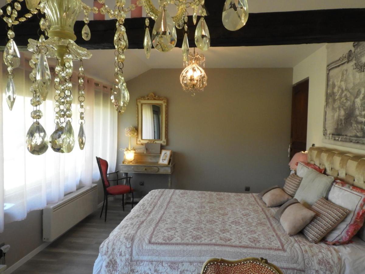 모뵈주 L'Ecrin Du Val De Sambre B&B 외부 사진
