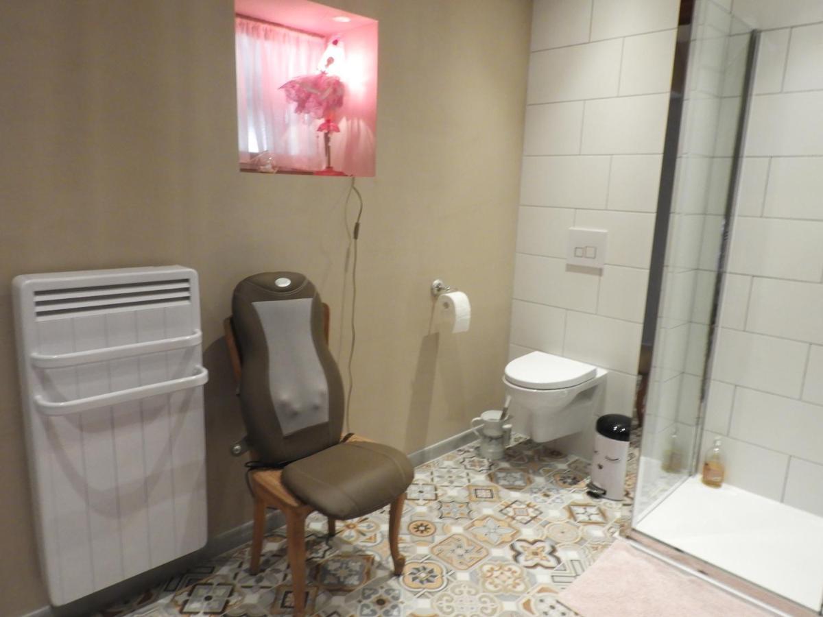 모뵈주 L'Ecrin Du Val De Sambre B&B 외부 사진