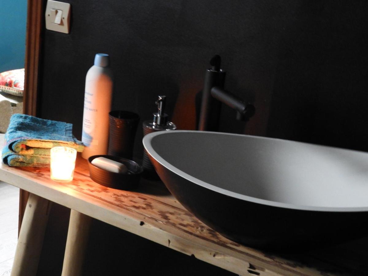 모뵈주 L'Ecrin Du Val De Sambre B&B 외부 사진